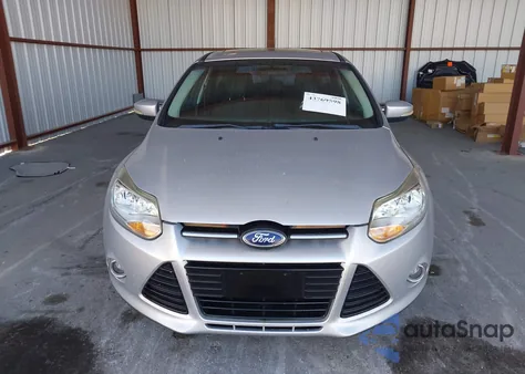 2012 Ford Focus Se z USA, uszkodzony, nr VIN 1FAHP3K28CL380728